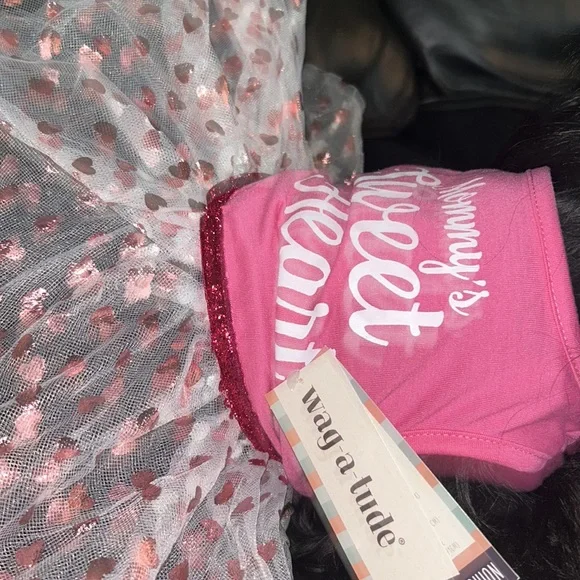 Wagatude Size Medium Mommy’s Sweetheart Dress! Tulle bottom with 🩷s! Valentine - Picture 6 of 8